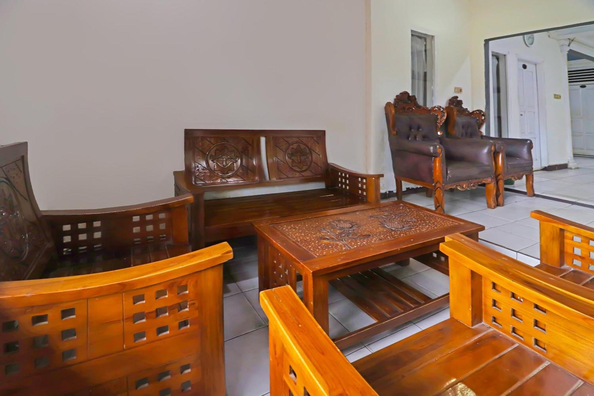 Oyo 92484 Wisma Permata Syariah Bangko エクステリア 写真