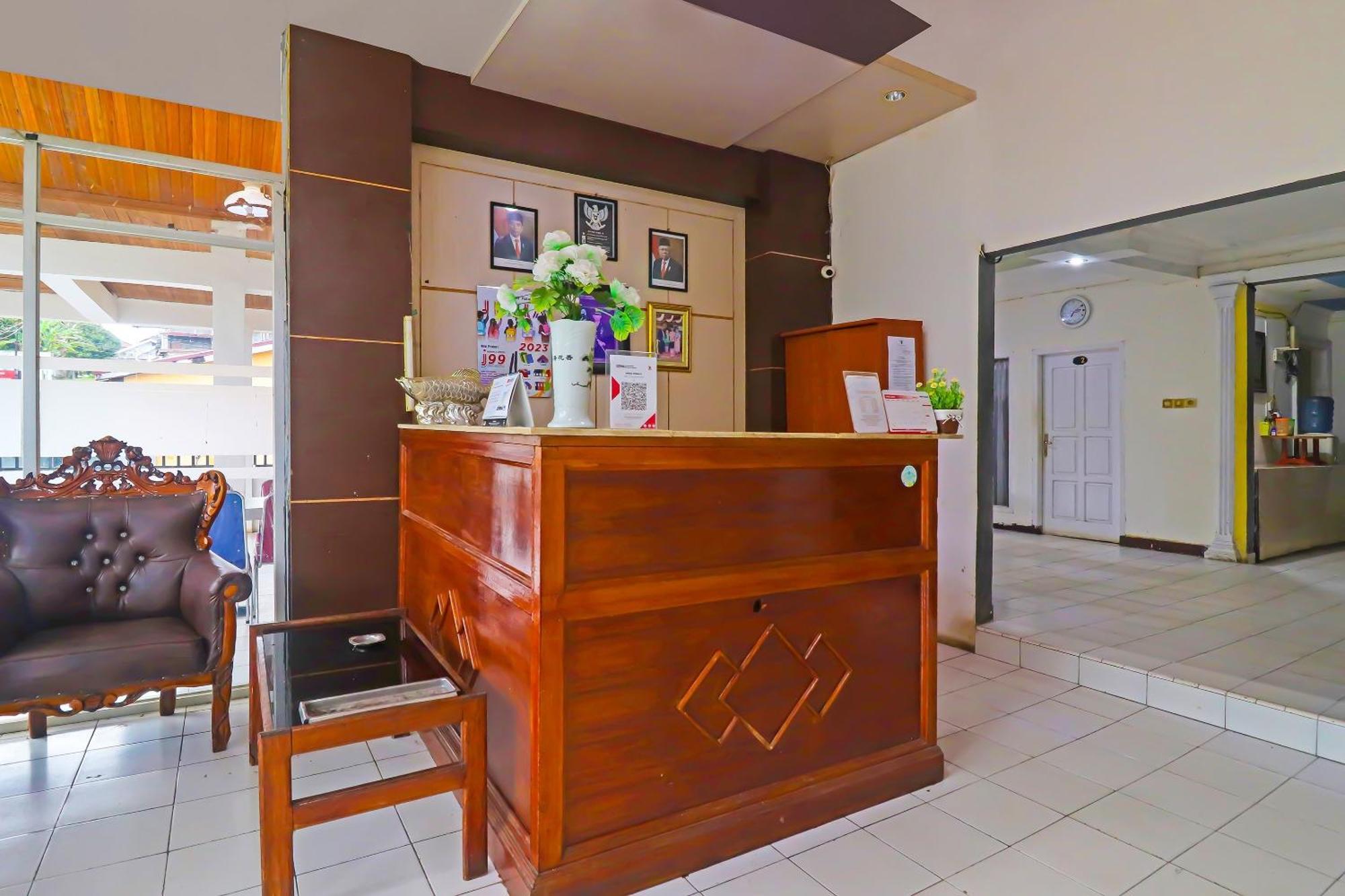 Oyo 92484 Wisma Permata Syariah Bangko エクステリア 写真